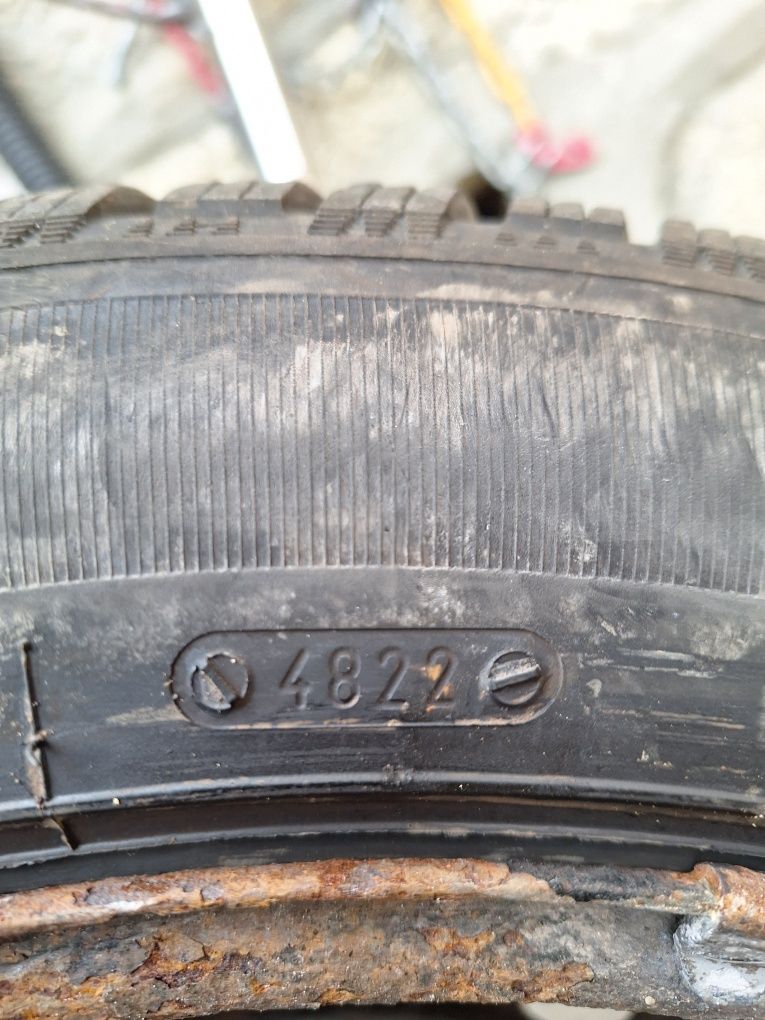 Зимни гуми 215/55/R17