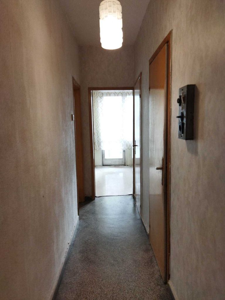 Продава се Тристаен апартамент в София, Надежда 1 - 90 кв.м за 1900 €/кв.м - Снимка #4