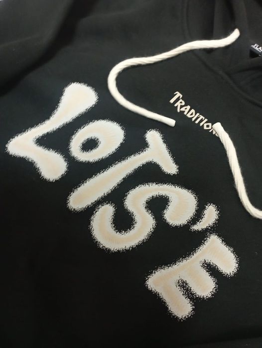 Худи продам новая