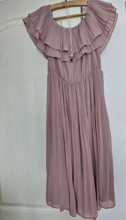 Дамска рокля със аксесоар размер М/Л