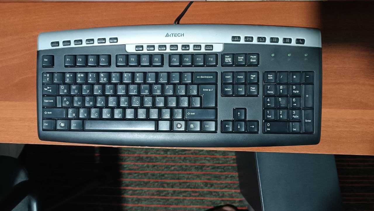 Kompyuter stol, personalniy sotiladi