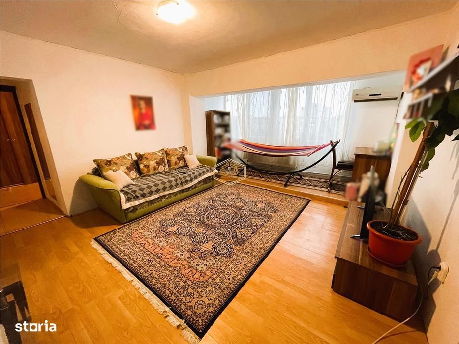 Vezi Video - Apartament cu 3 camere langa Liceul Nr. 7 | Micro 16