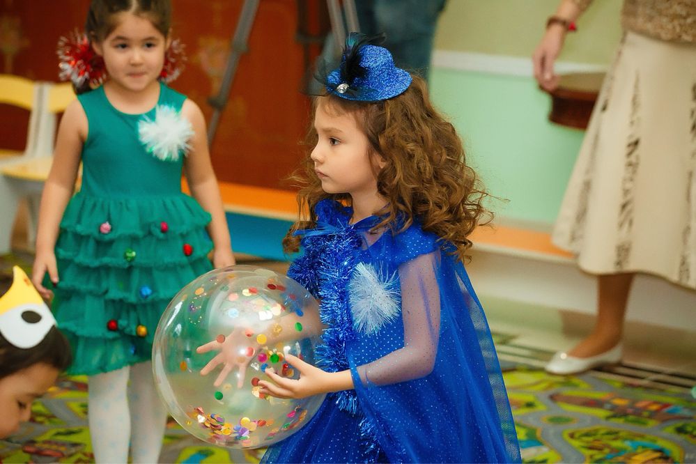 Платье бальное пышное праздничное на девочек 3-5 лет новый год