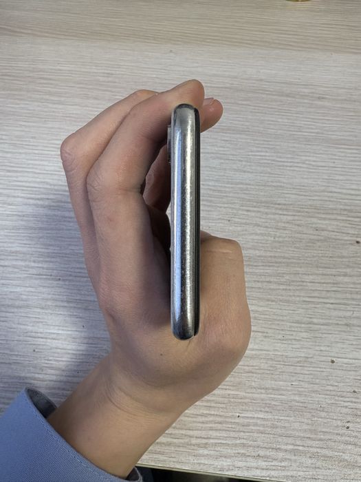 Apple iPhone X белый