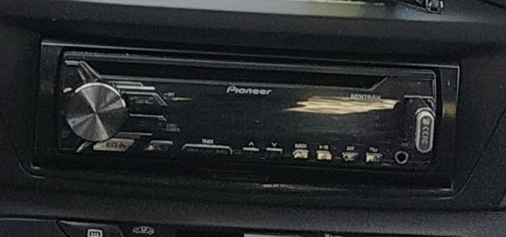 Продам магнитола хорошем состоянии