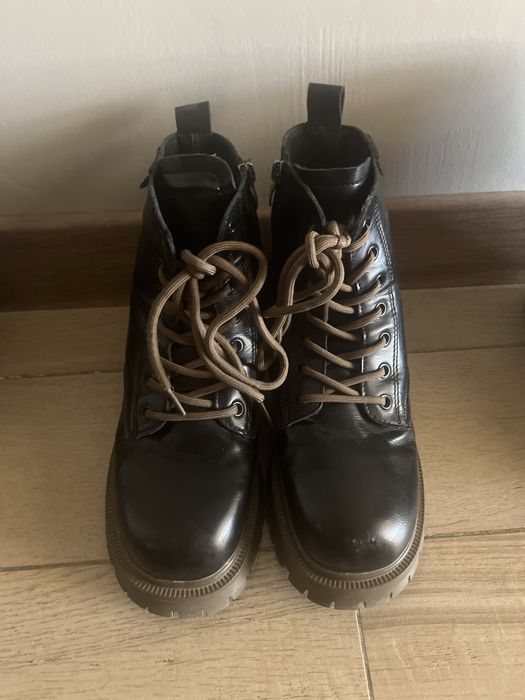 Сапоги на девочку и мальчику