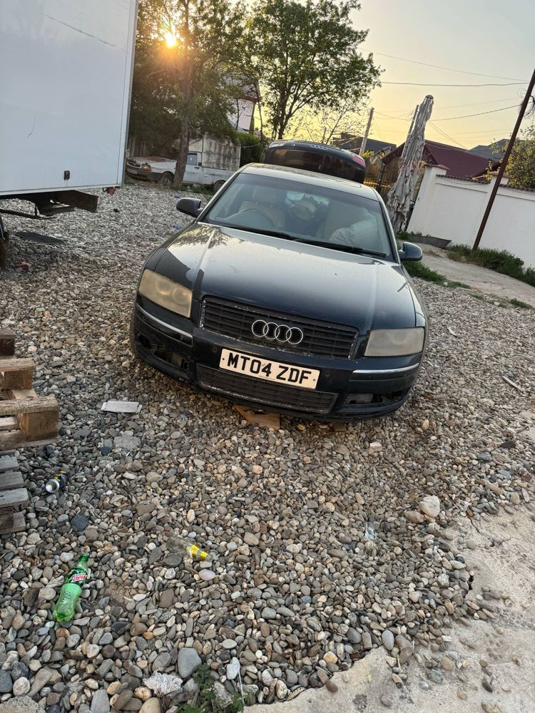 Vand audi a8 spre dezmembrari