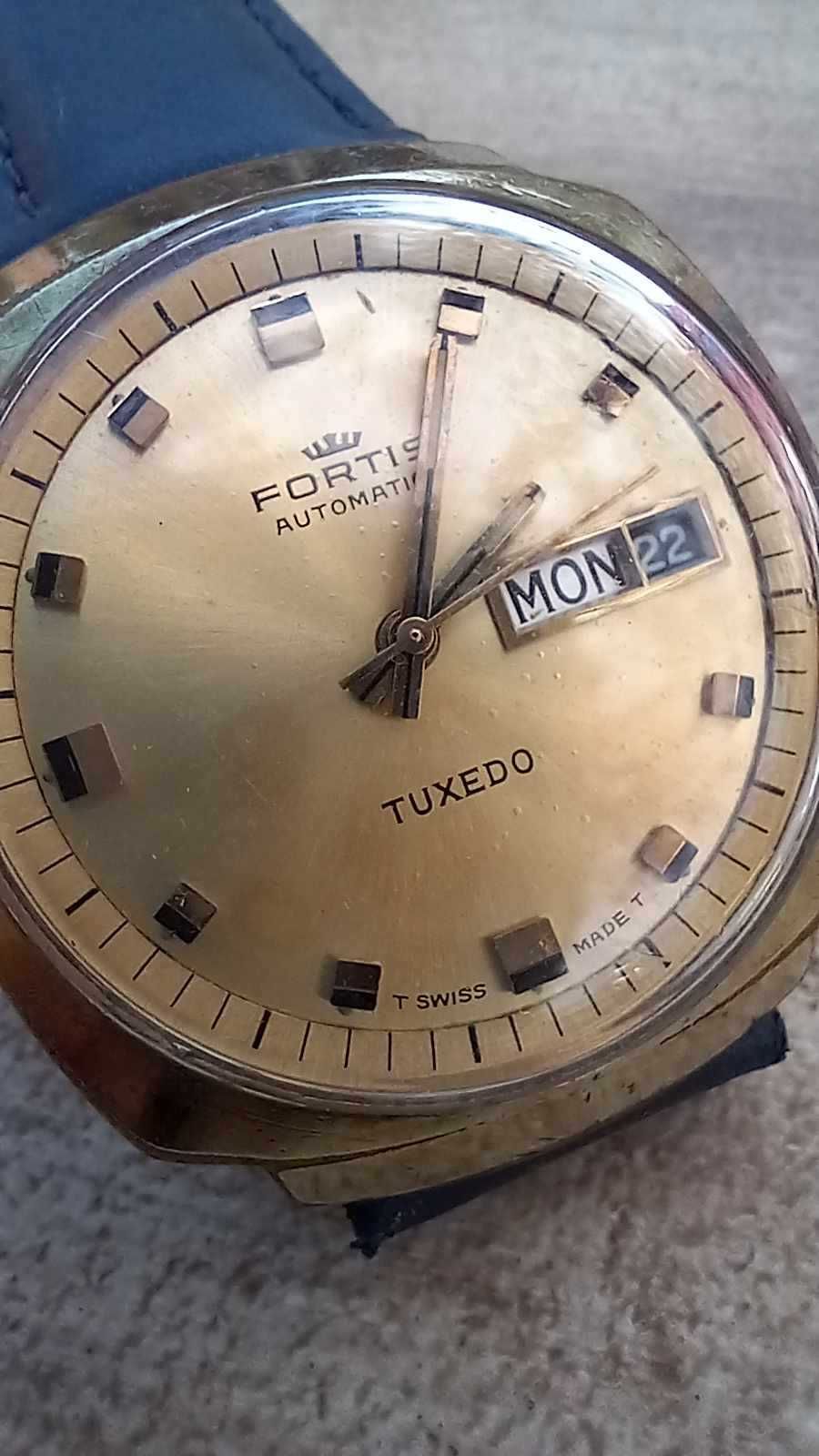 Fortis Tuxedo automatic