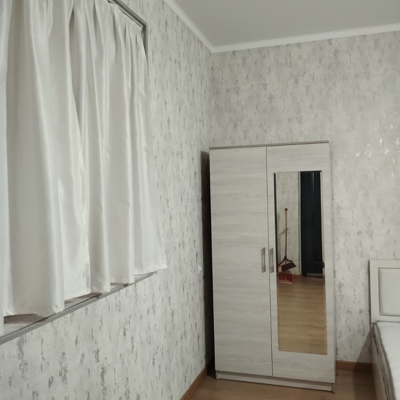 Qoyliq massiv 1 arenda kvartira