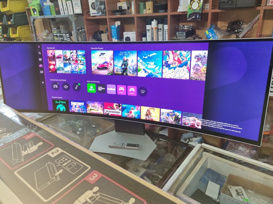 Геймърски монитор SAMSUNG ,49 INCH , OLED , НОВ