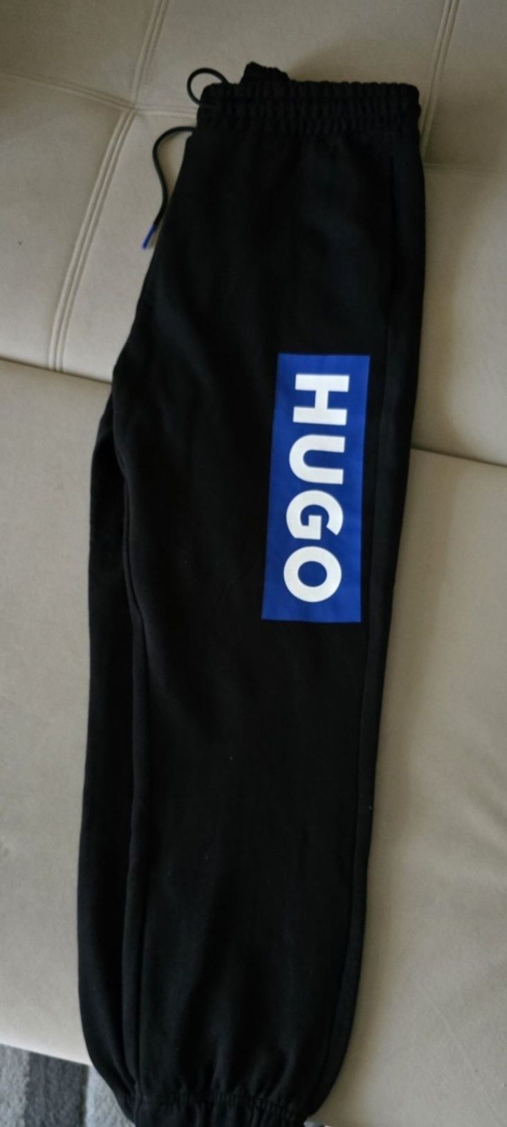 Compleu Hugo original