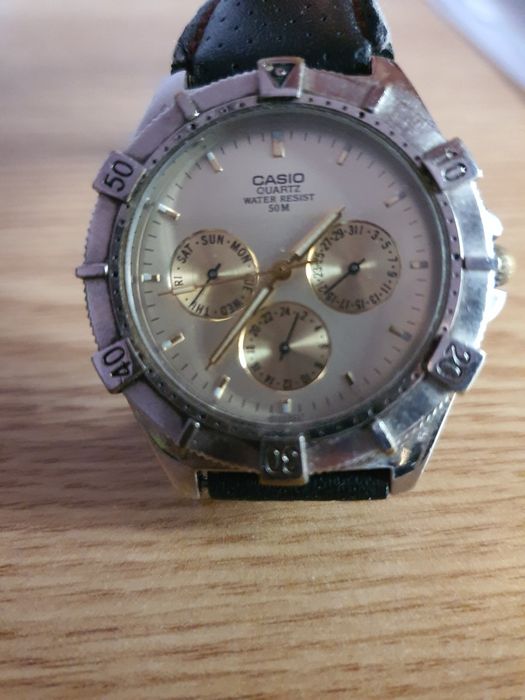 Vand ceas casio Quartz
