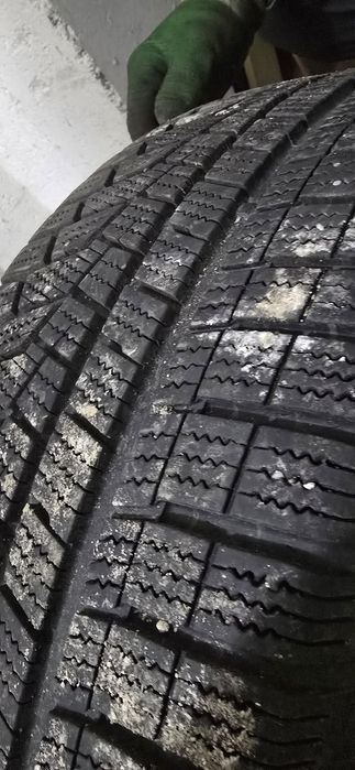Jante aliaj ușor BMW cu anvelope iarnă Hankook 225/50 R17 98H XL
