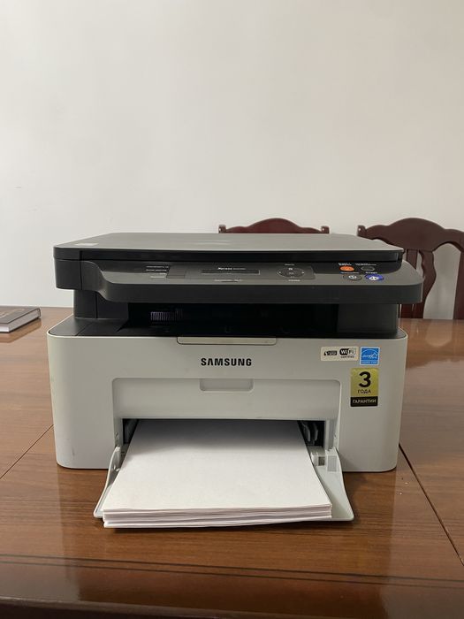Принтер Samsung Xpress M2070W – рабочий, всё включено