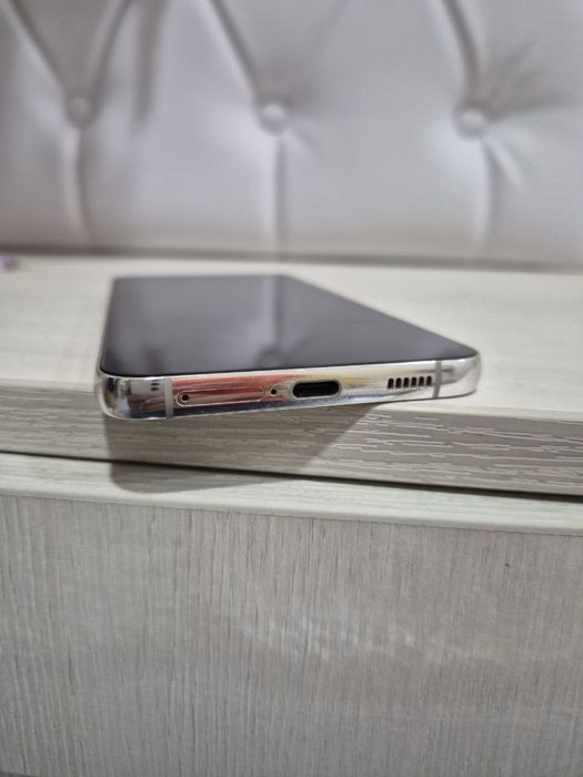 Samsung s22 plus 8/256