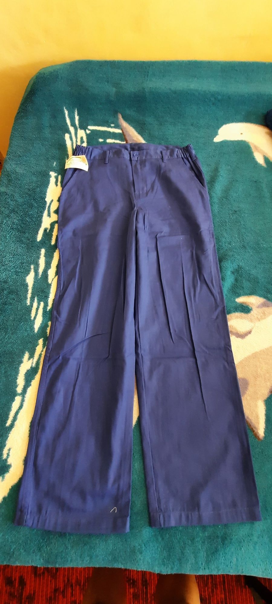 Salopeta Noua Bluza si Pantaloni