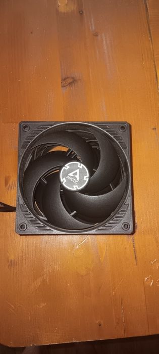 x3 ventilatoare arctic