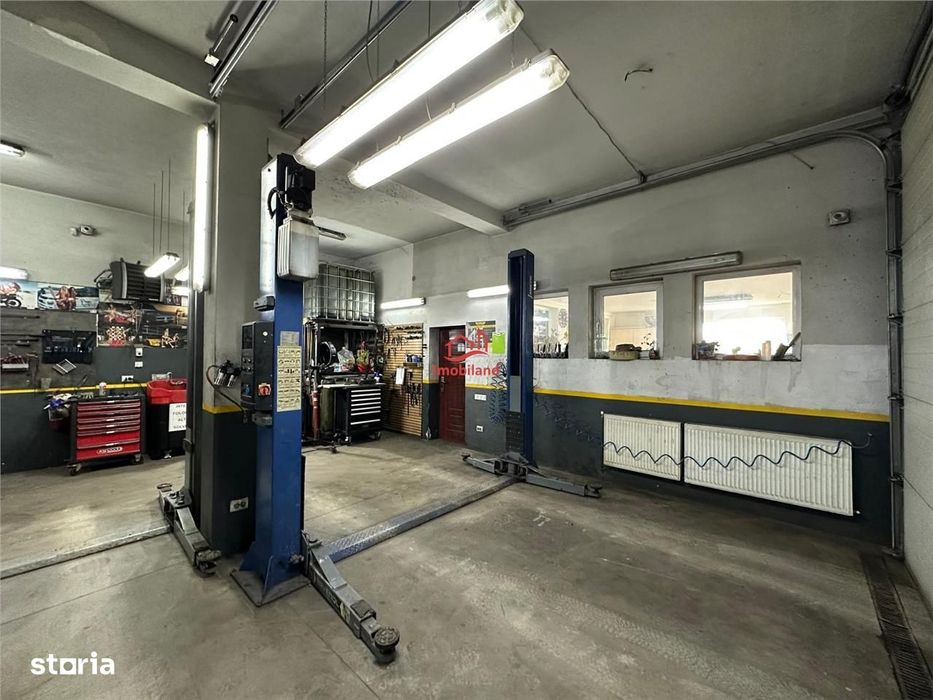 Spatiu cu 4 elevatoare pentru SERVICE AUTO