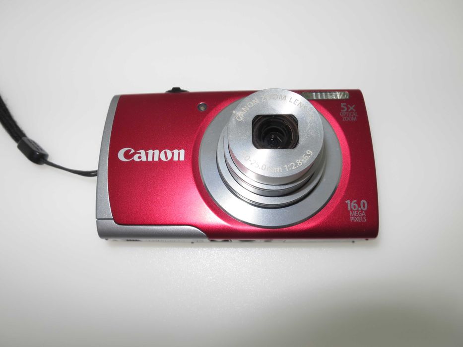Canon PowerShot A2500 фотоапарат камера в отлично състояние червен