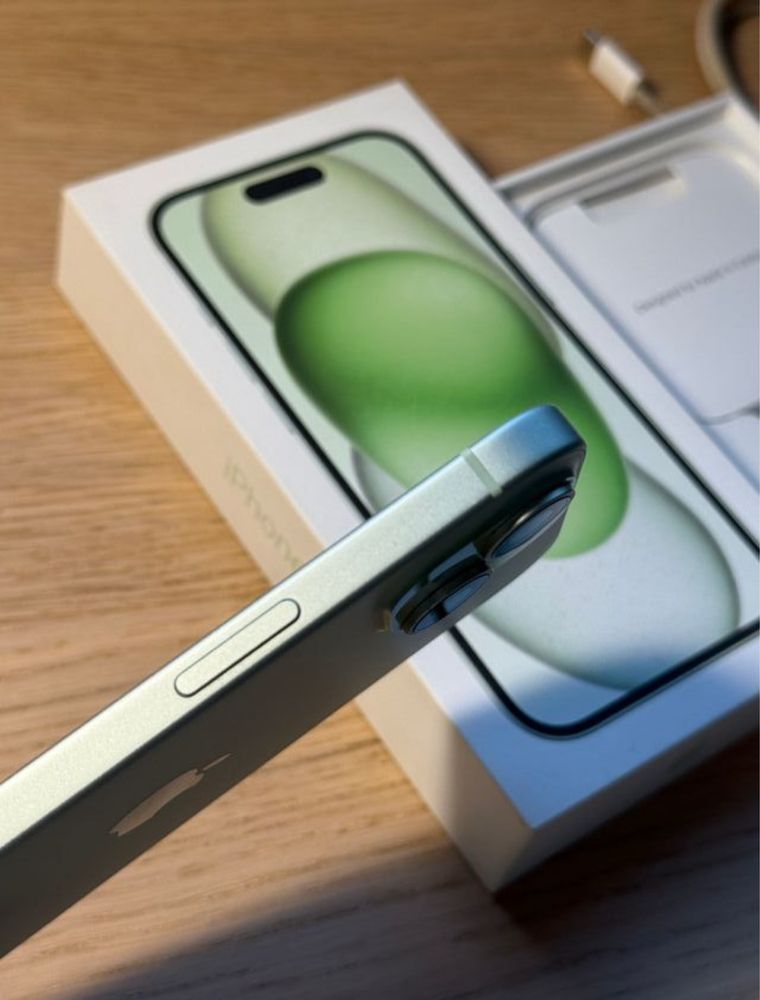 Iphone 15  128 gb