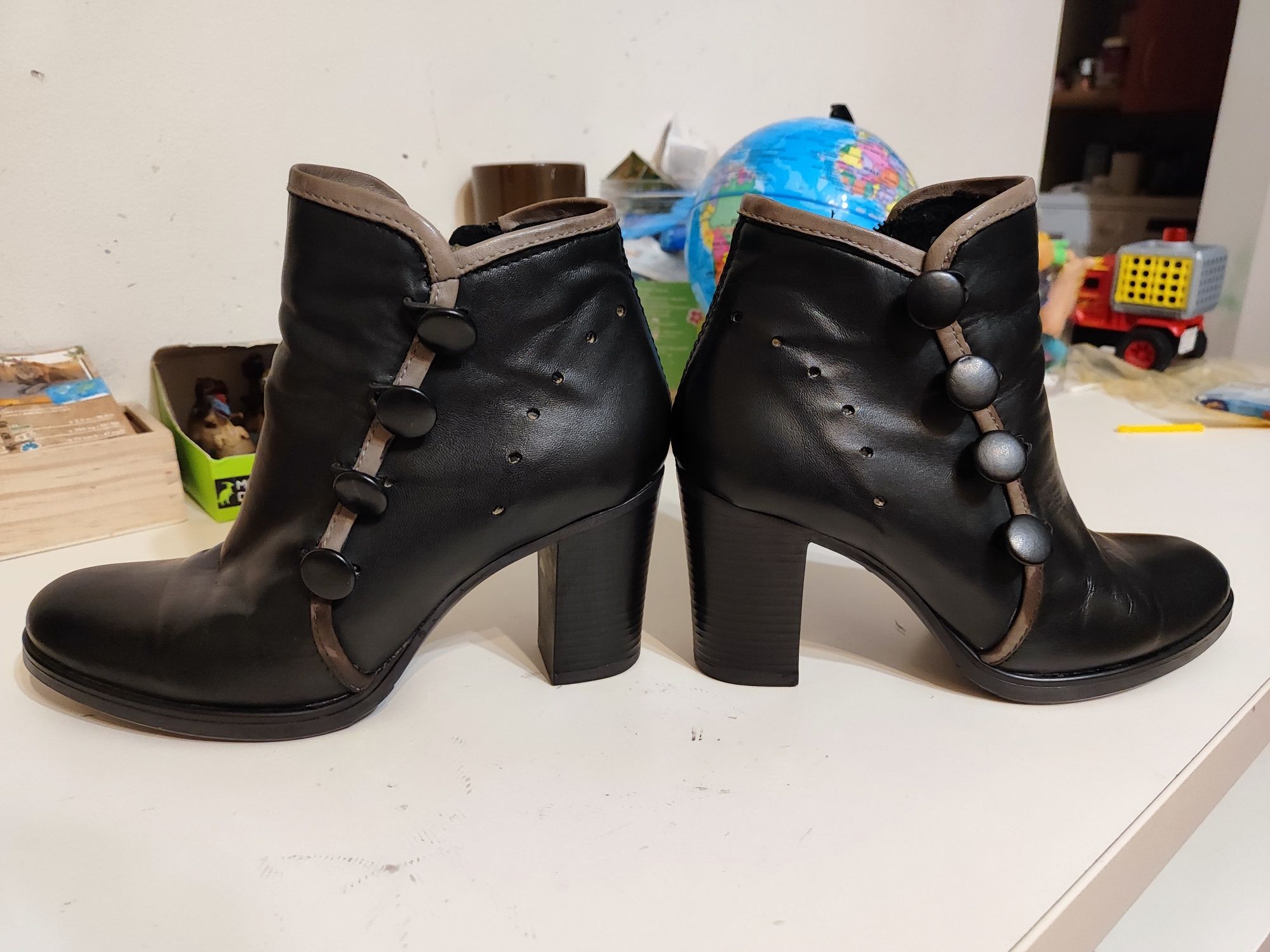 Botine negre piele naturala