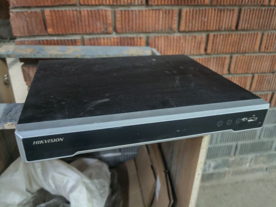 Видеорегистратор Hikvision DS-7616NI-K2
