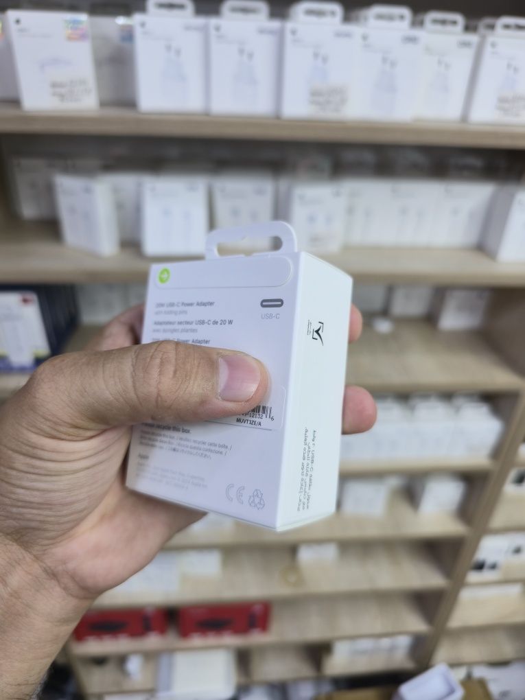 Iphone 20W adapter