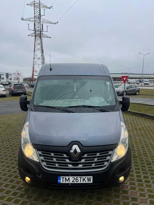 Vând Renault Master