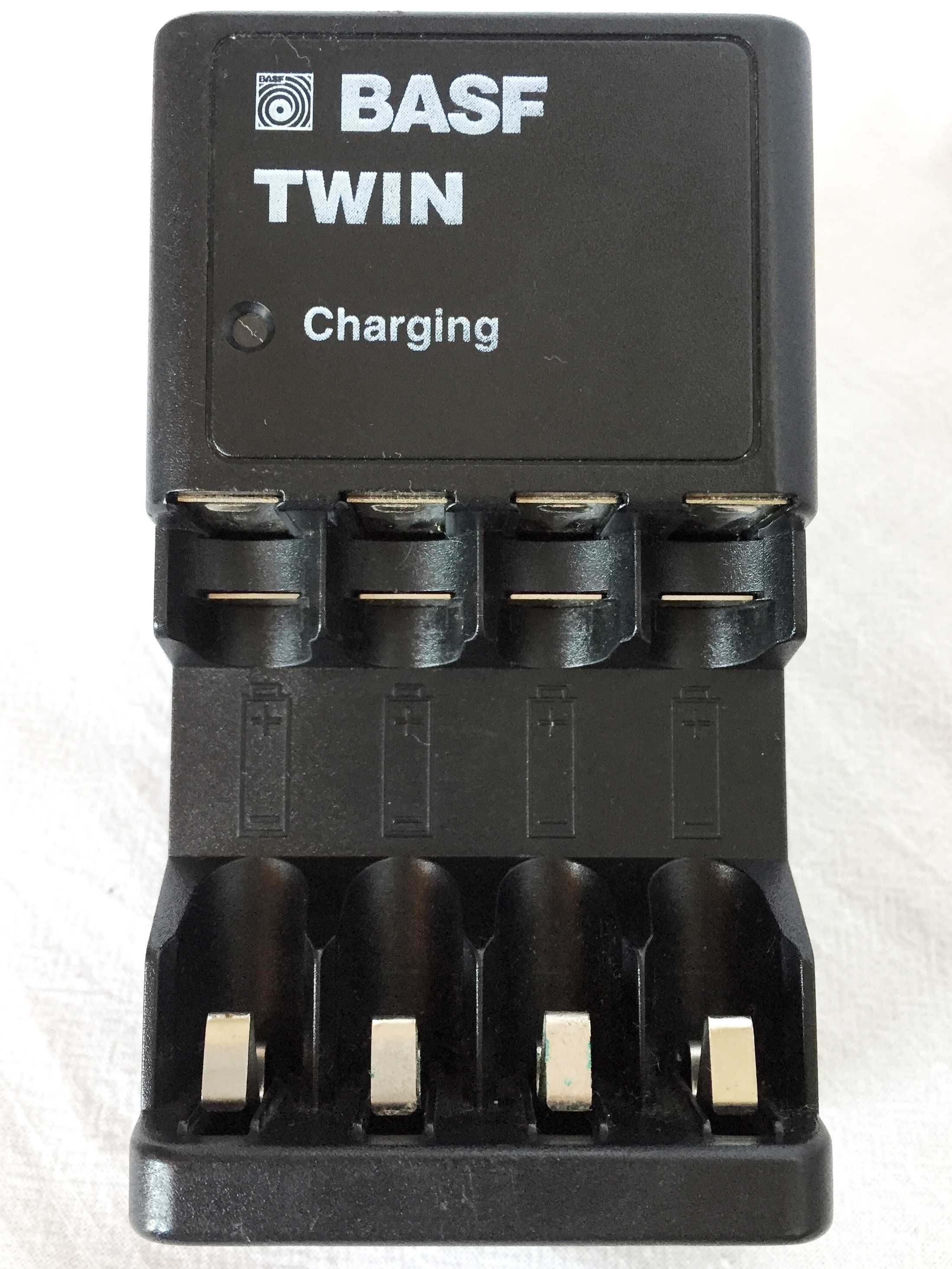BASF Twin Charger Зарядно Акумулаторни Батерии AA-AAA 1.5v Ni-MH Ni-Cd