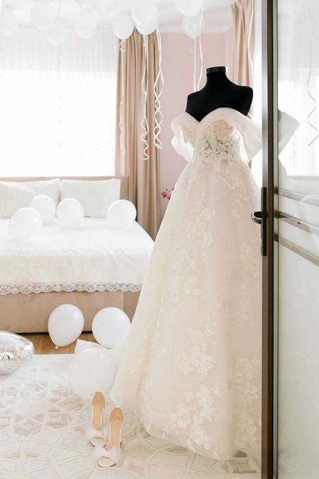 Rochie de mireasă Milla Nova - 2 trene + voal (mărimea 36)