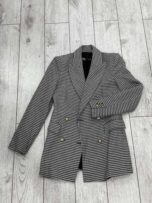 Продаю б/у пиджак и костюм