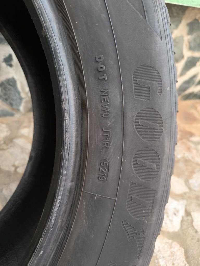Гуми 275 60 20 Goodyear Efficientgrip 2 бр.