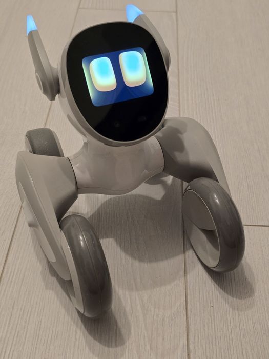 Robotul LOONA, cadoul perfect!
