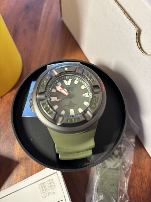 CITIZEN Ecodrive Stahl solar 300 m