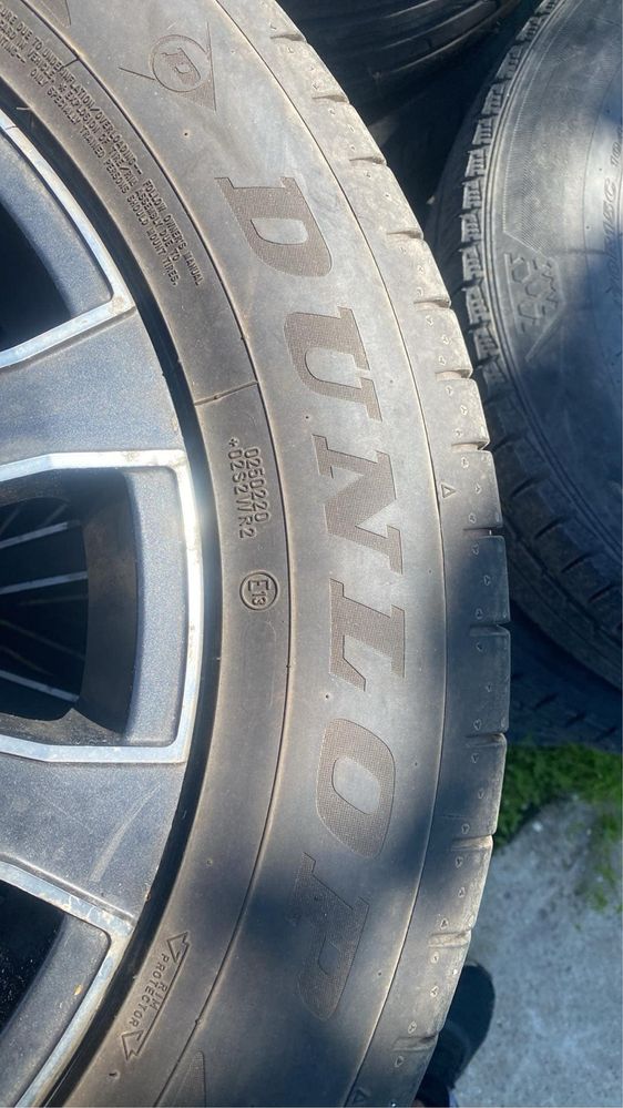 Гуми с джанти MOMO Mercedes 255/55/18