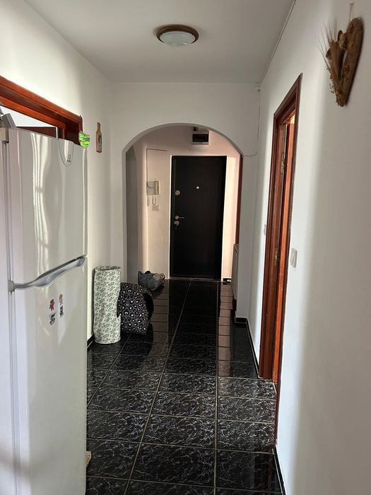 Apartament 4 camere , decomandat, central, 99 mp