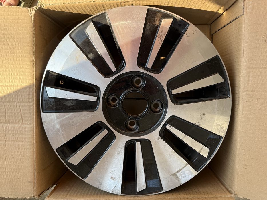 Janta vw UP  R15 1S0601025AH