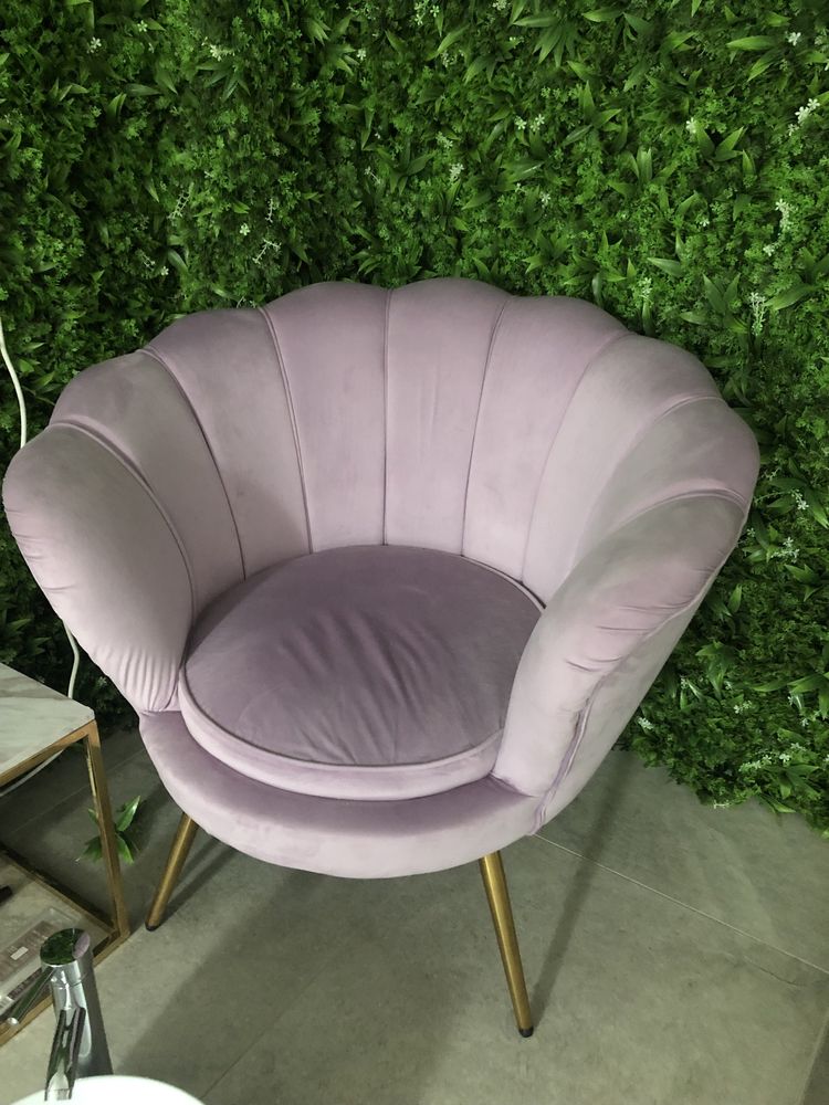 Луксозно розово кресло