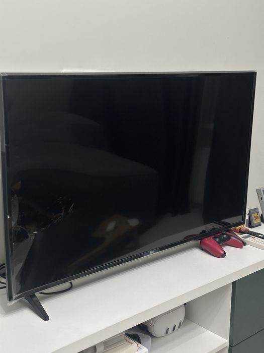 Телевизор LG на запчасти