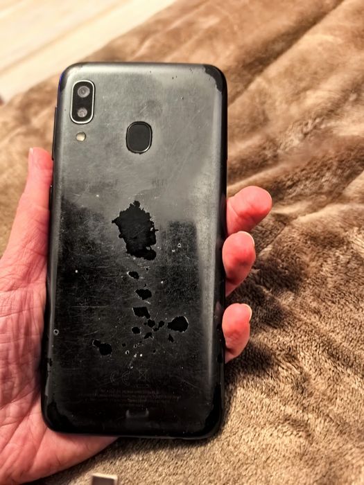 Продаваюм samsung a20