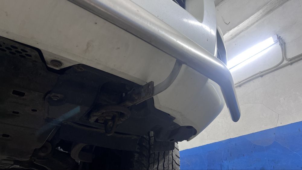 Защита бампера на Крузак 200