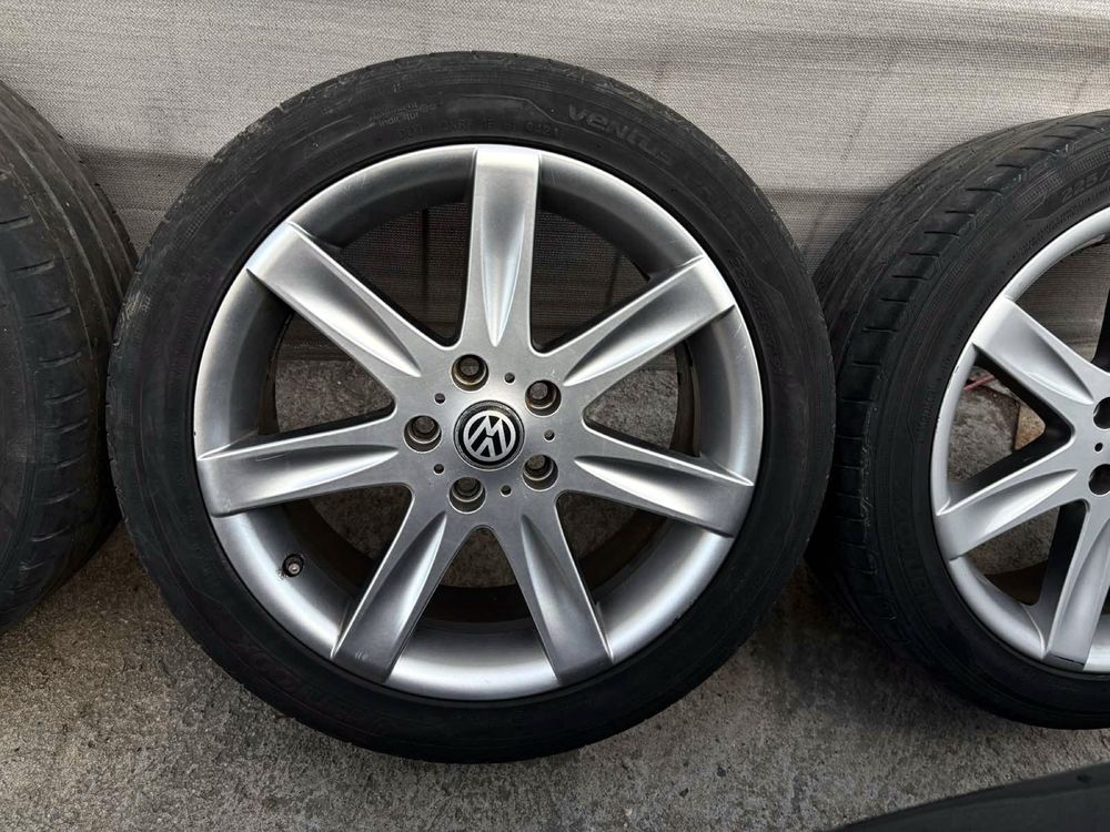 4бр. Алуминиеви джанти с гуми 225/45 R17цола от VW Passat  5x112