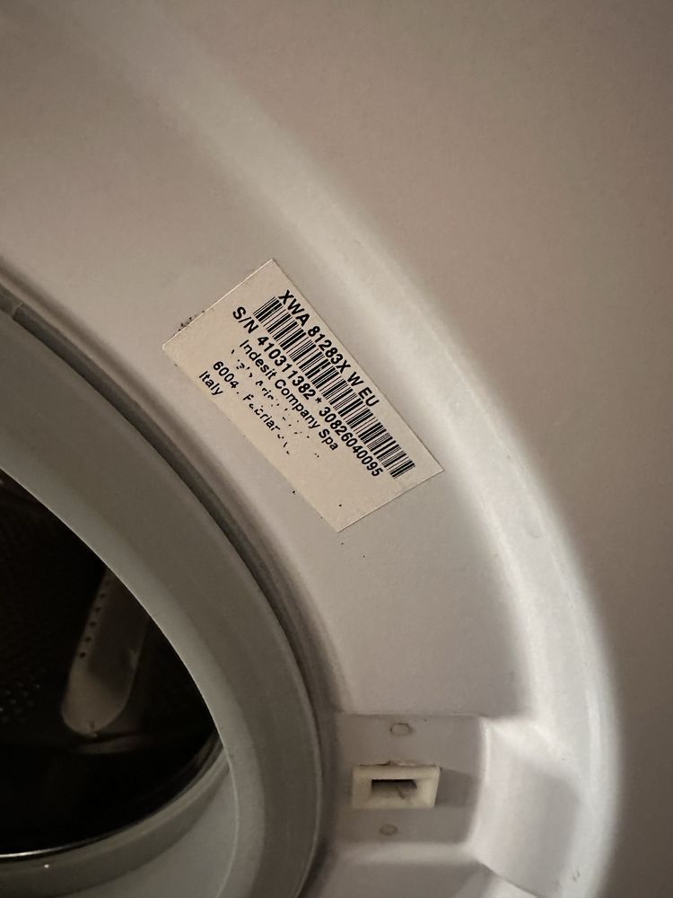 Пералня Indesit XWA 81283 на части