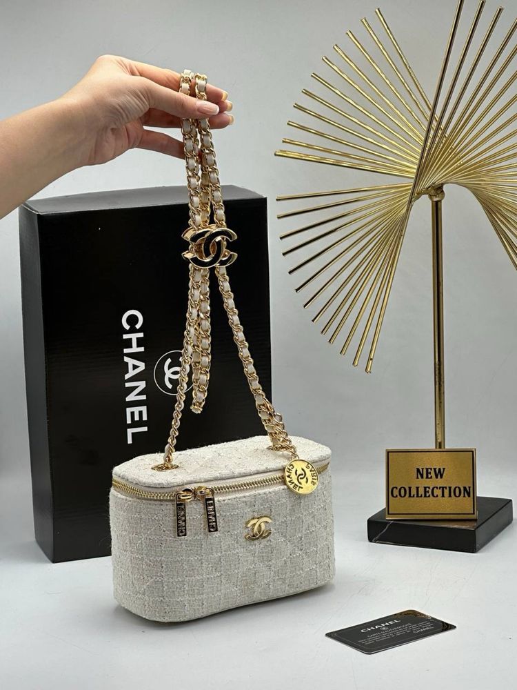 Geanta Chanel Noua !!! Dimensiuni 19/11 !!!