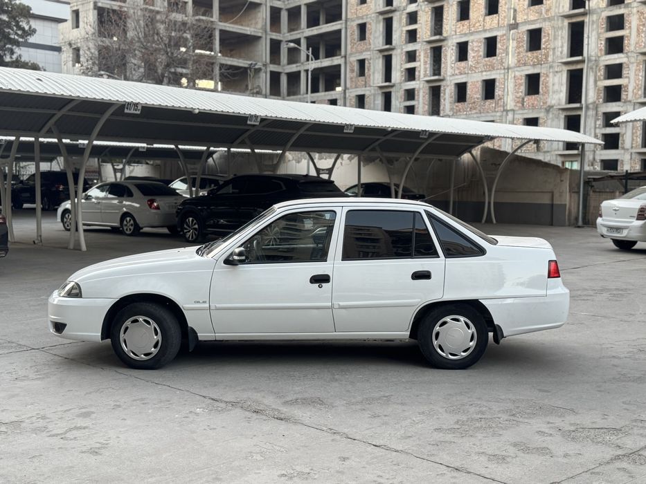 Nexia 2 сотилади