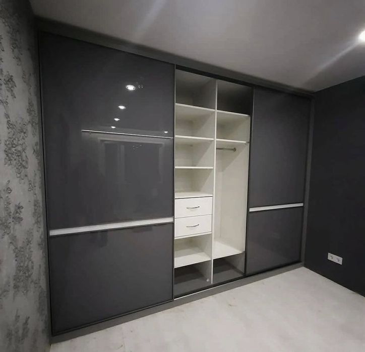 Шкаф купе любой расцветки по индивидуальному заказу