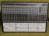 Mixer audio cu 24 canale