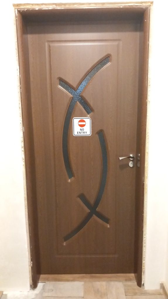 Интериорни врати - 2 бр.