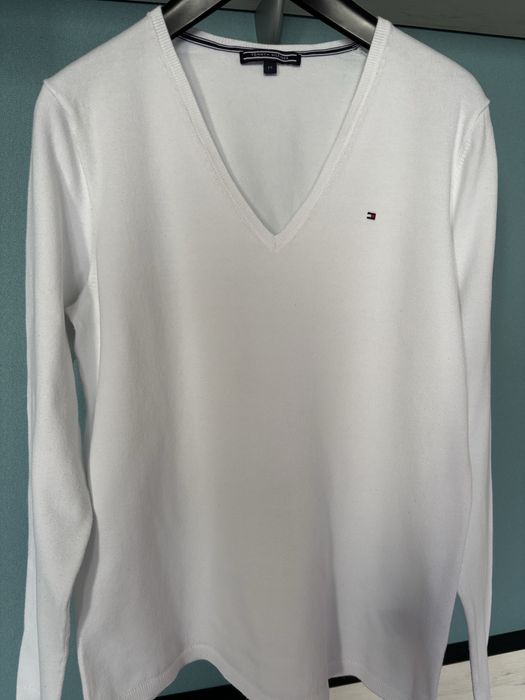 Сет Tommy Hilfiger, дънки и пуловер