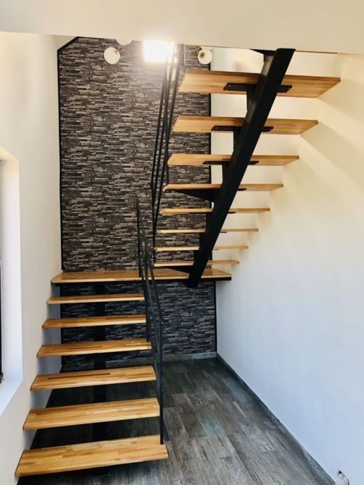 Scari metalice de exterior și interior